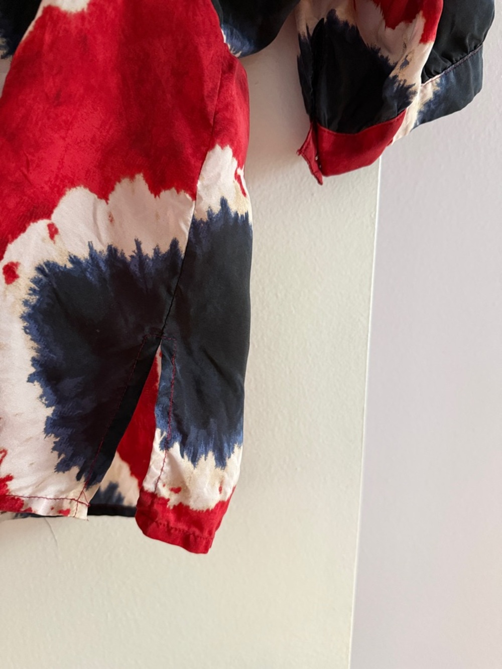 Michael Kors Red Tie-Dye Henley with Navy and White Circles - Picture 5 of 9